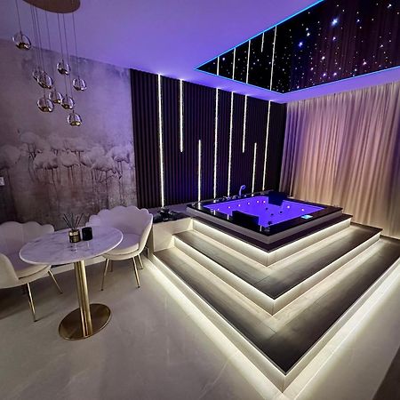Masarska 8 Vip Apartamenty Jacuzzi Krasków Exterior foto