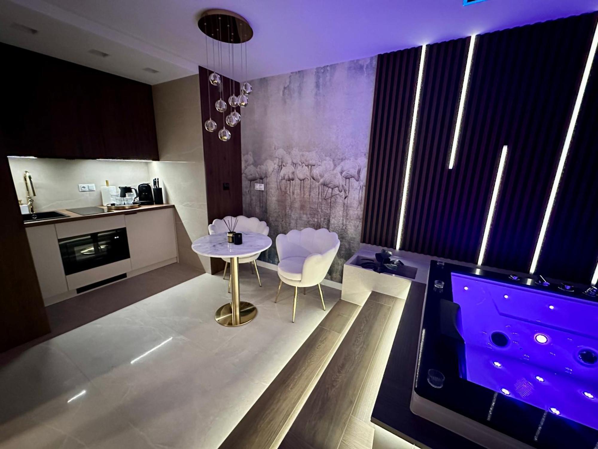 Masarska 8 Vip Apartamenty Jacuzzi Krasków Exterior foto